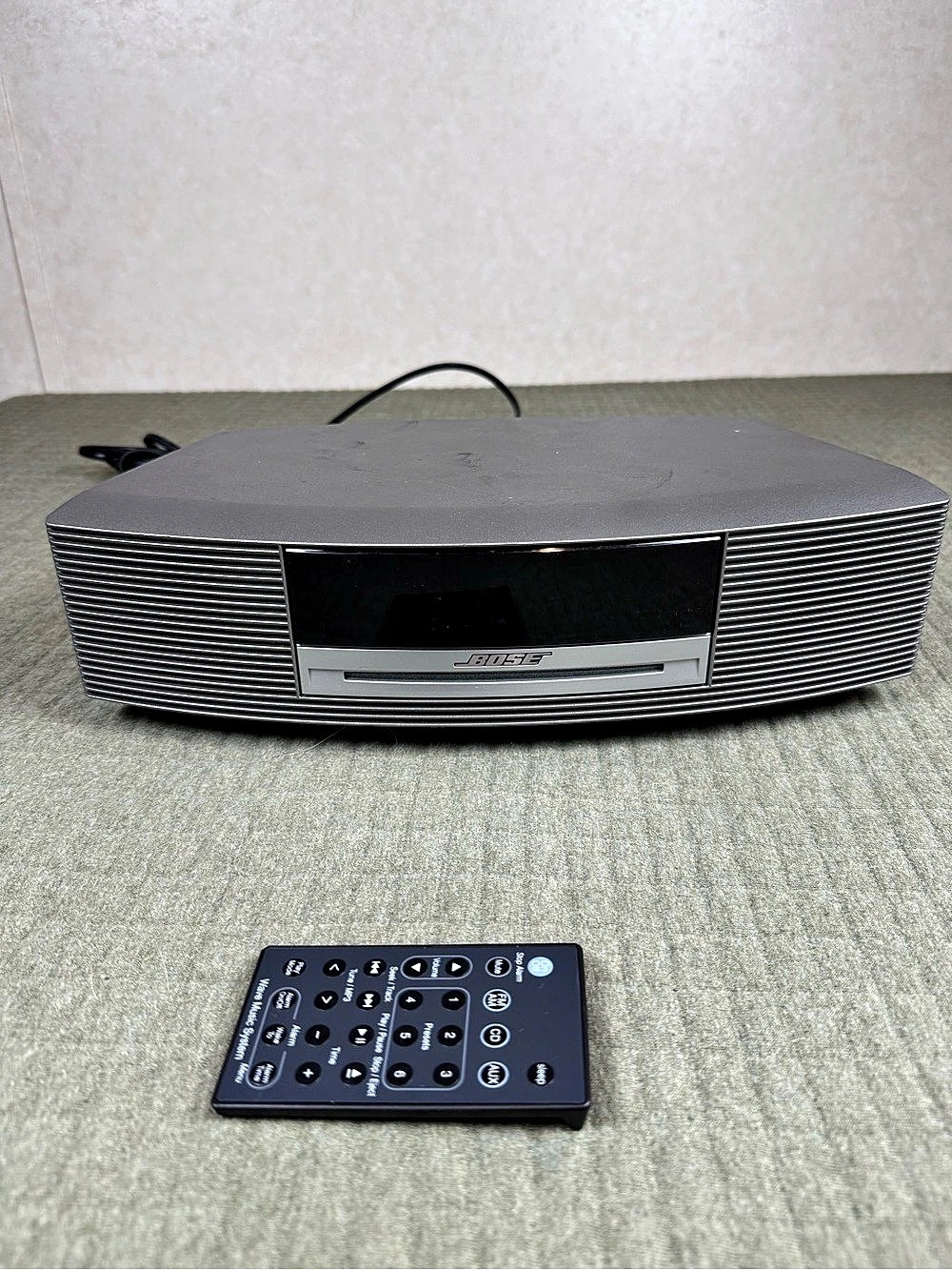 Bose Wave Music System Gray with Remote
